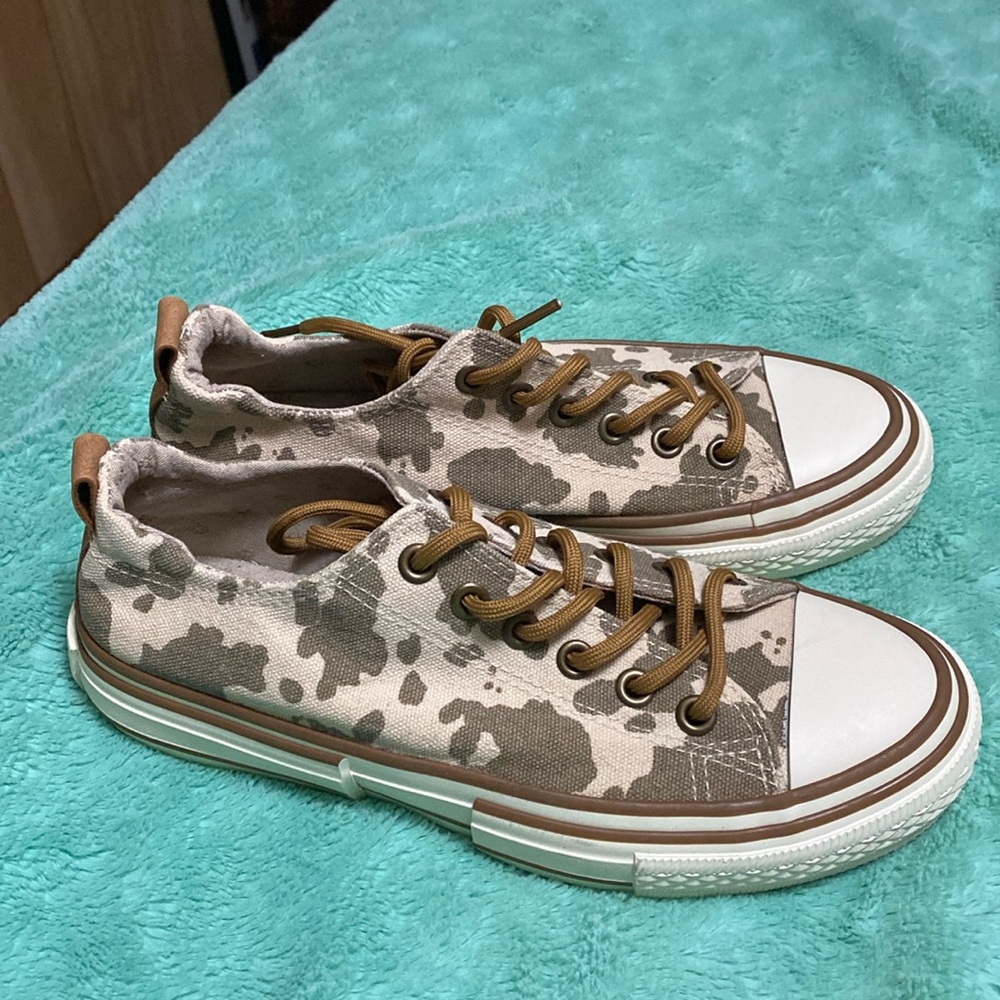 Very G Driana 3 slip  on shoes